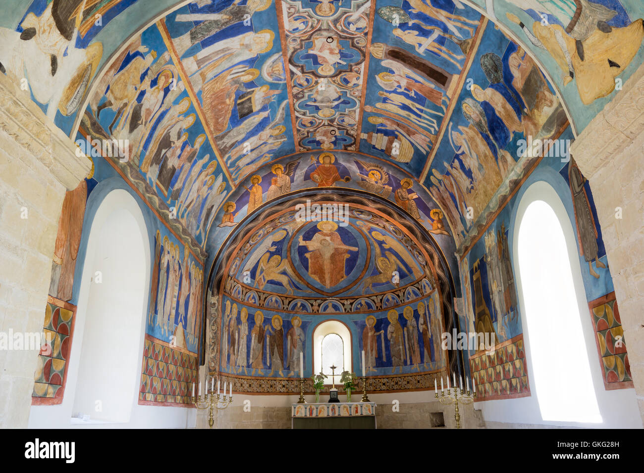 Des peintures murales romanes dans une église suédoise Banque D'Images
