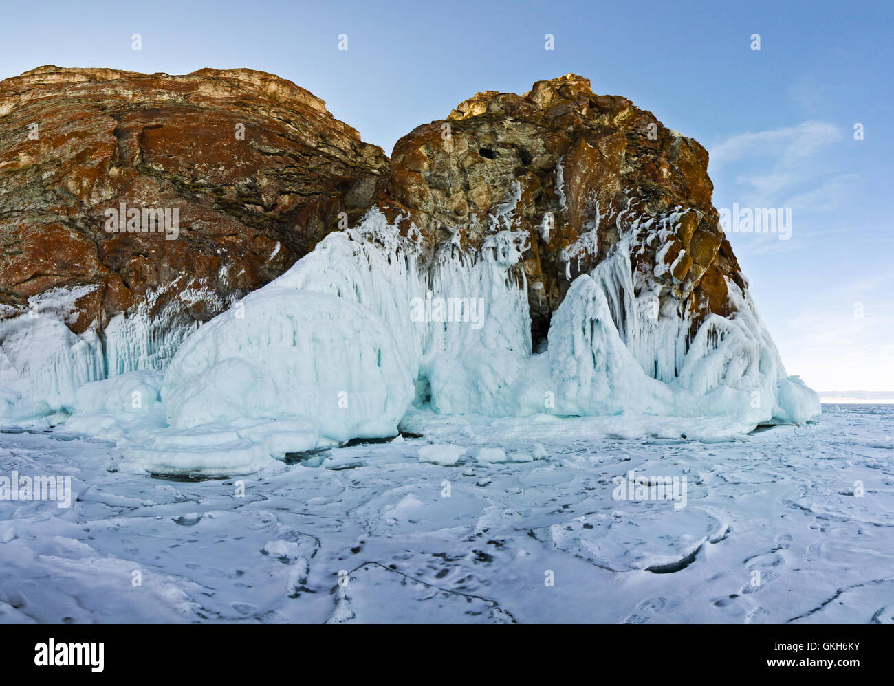 Rochers de glace. d'Olkhon Le lac Baïkal, sagan hushun Banque D'Images
