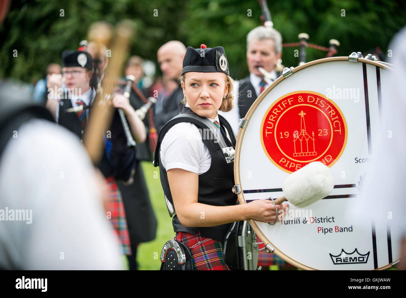 Les participants prennent part à des championnats du monde de Pipe Band 2016 la première année à des qualificatifs Glasgow Green. Banque D'Images