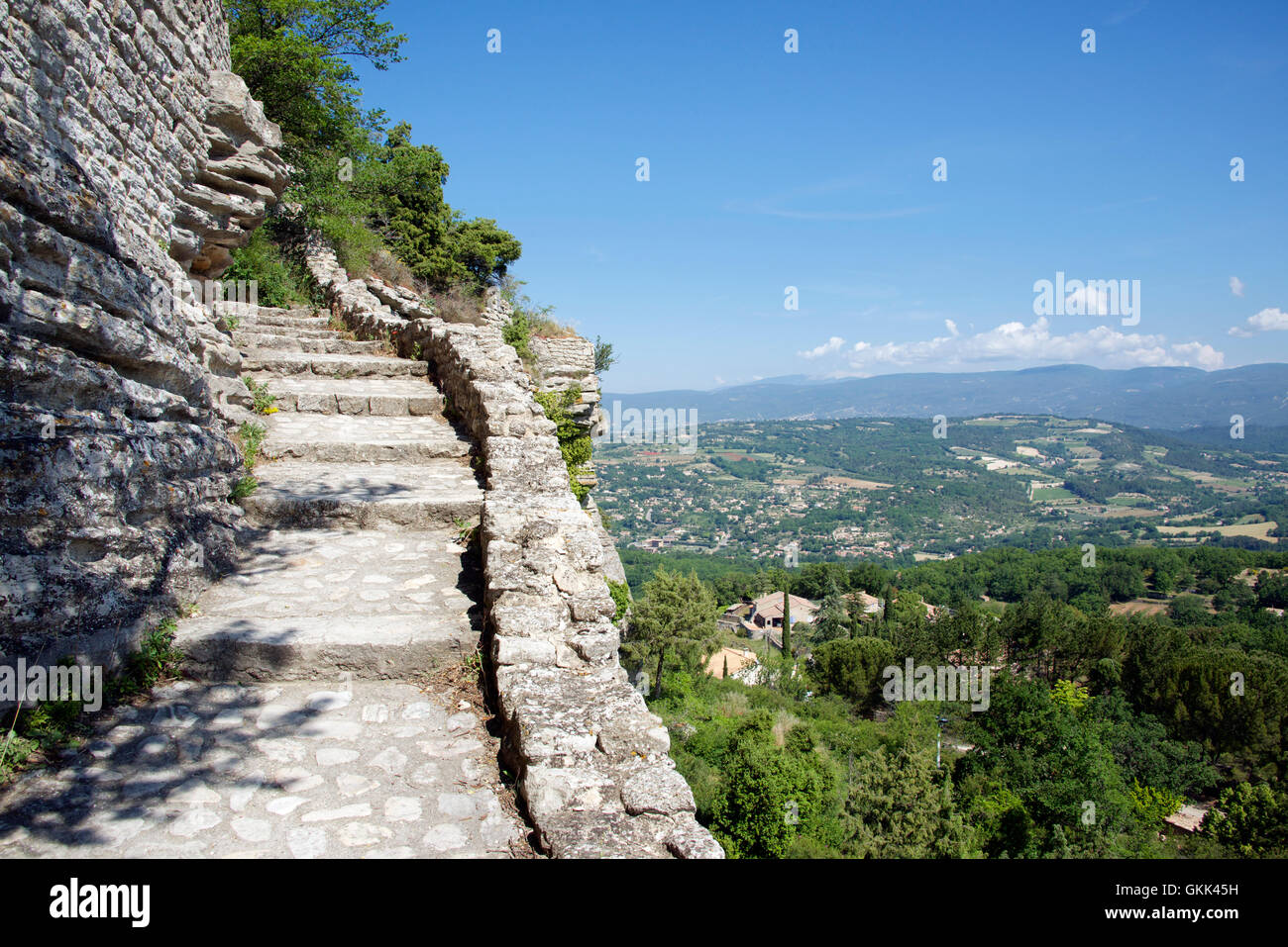 Haut de page chemin Rock Belleview Saignon Luberon Provence France Banque D'Images