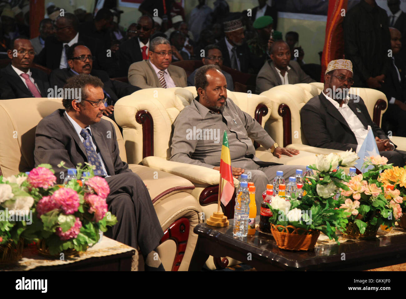 Le 7 mai 2015, le ministre éthiopien des Affaires étrangères Dr Tedros Adhanom Ghebreyesus, le président somalien Hassan Sheikh Mohamud et le président intérimaire du Jubbaland Ahmed Madobe ont assisté à l'inauguration du Parlement du Jubbaland à Kismayu, marquant une étape importante dans la gouvernance somalienne. Banque D'Images