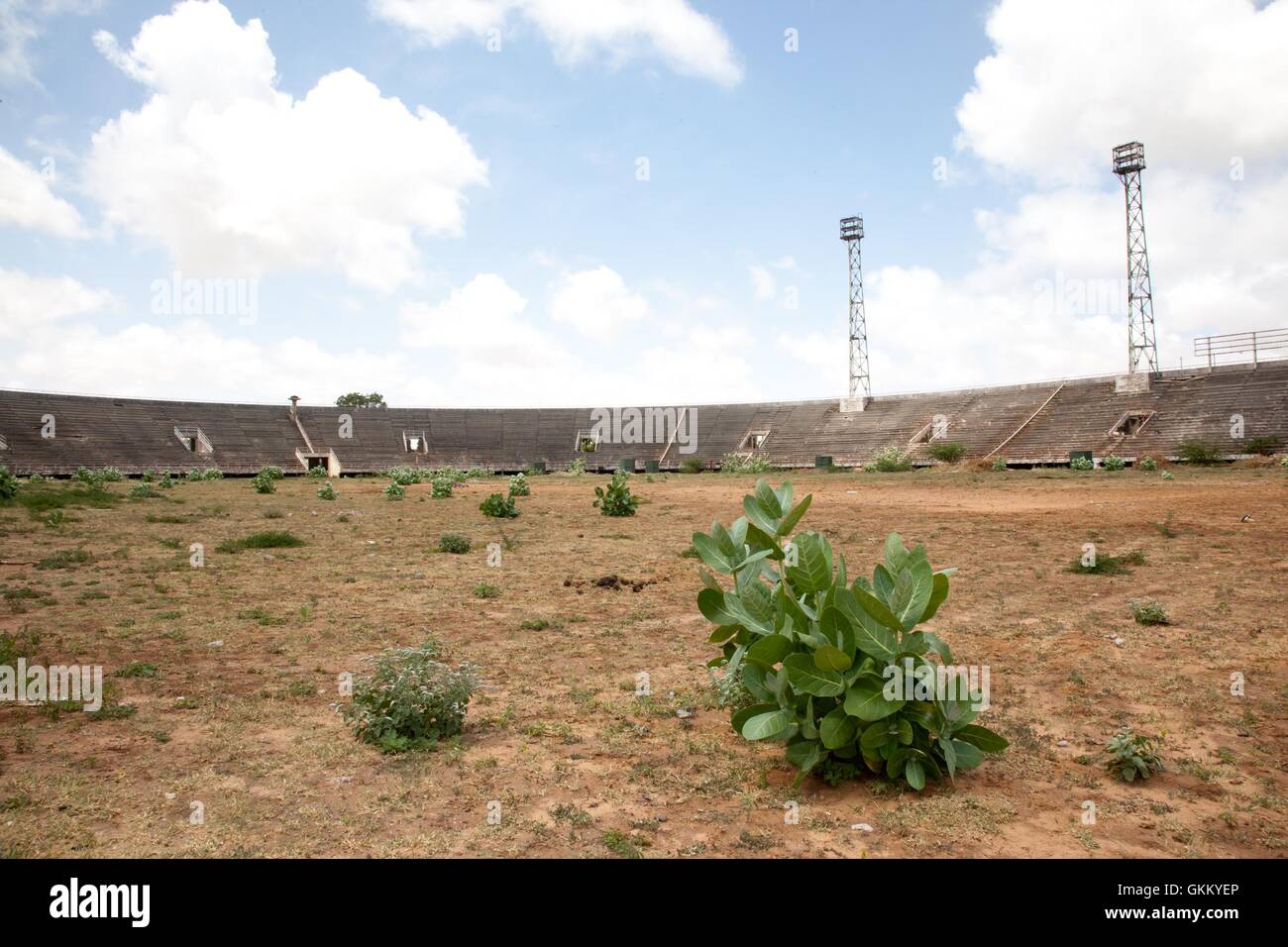 Le stade de Mogadiscio en Somalie, autrefois bastion d'al-Shabaab, est photographié le 9 août 2011. Al-Shabaab s’est retiré de la ville le 6 août 2011, marquant un changement de contrôle significatif. Banque D'Images