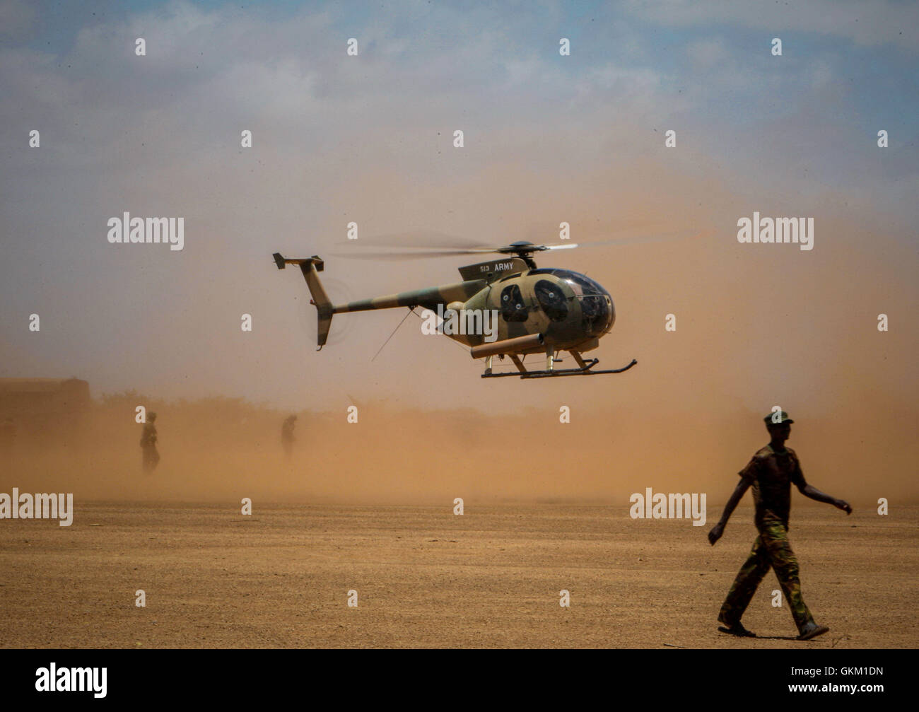 Le 2 octobre 2016, l'Armée nationale somalienne (SNA) et les forces de la brigade Ras Kimboni, soutenues par l'armée de l'air kenyane et l'AMISOM, sont entrées à Kismayo, en Somalie, mettant fin au contrôle d'Al Shabaab sur la ville. Cet événement a marqué une victoire décisive dans la lutte contre l'extrémisme et l'amélioration de la sécurité dans la région. Banque D'Images