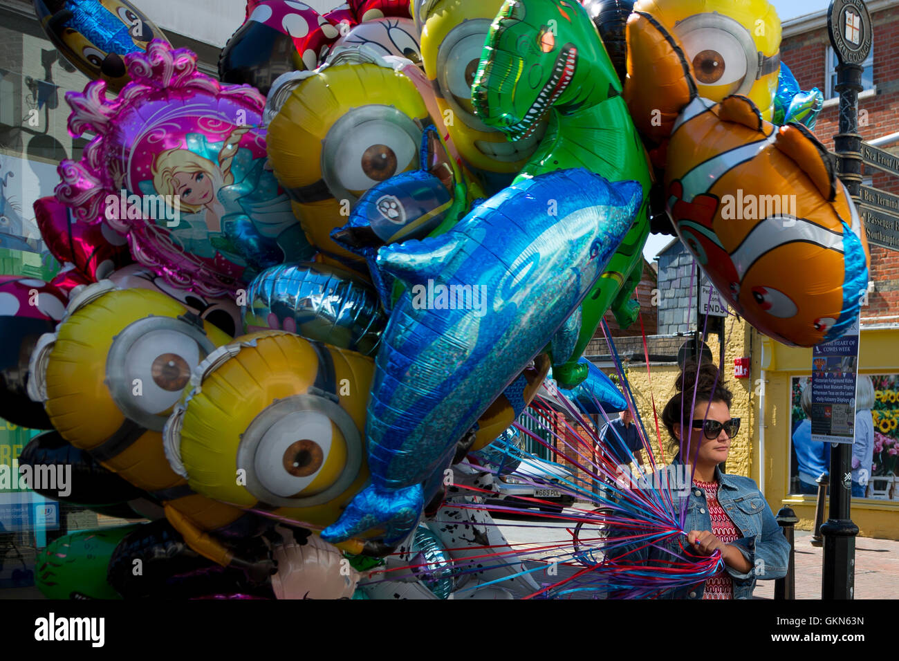 Marchande De Ballons Dartifice Vendredi Soir Rue La