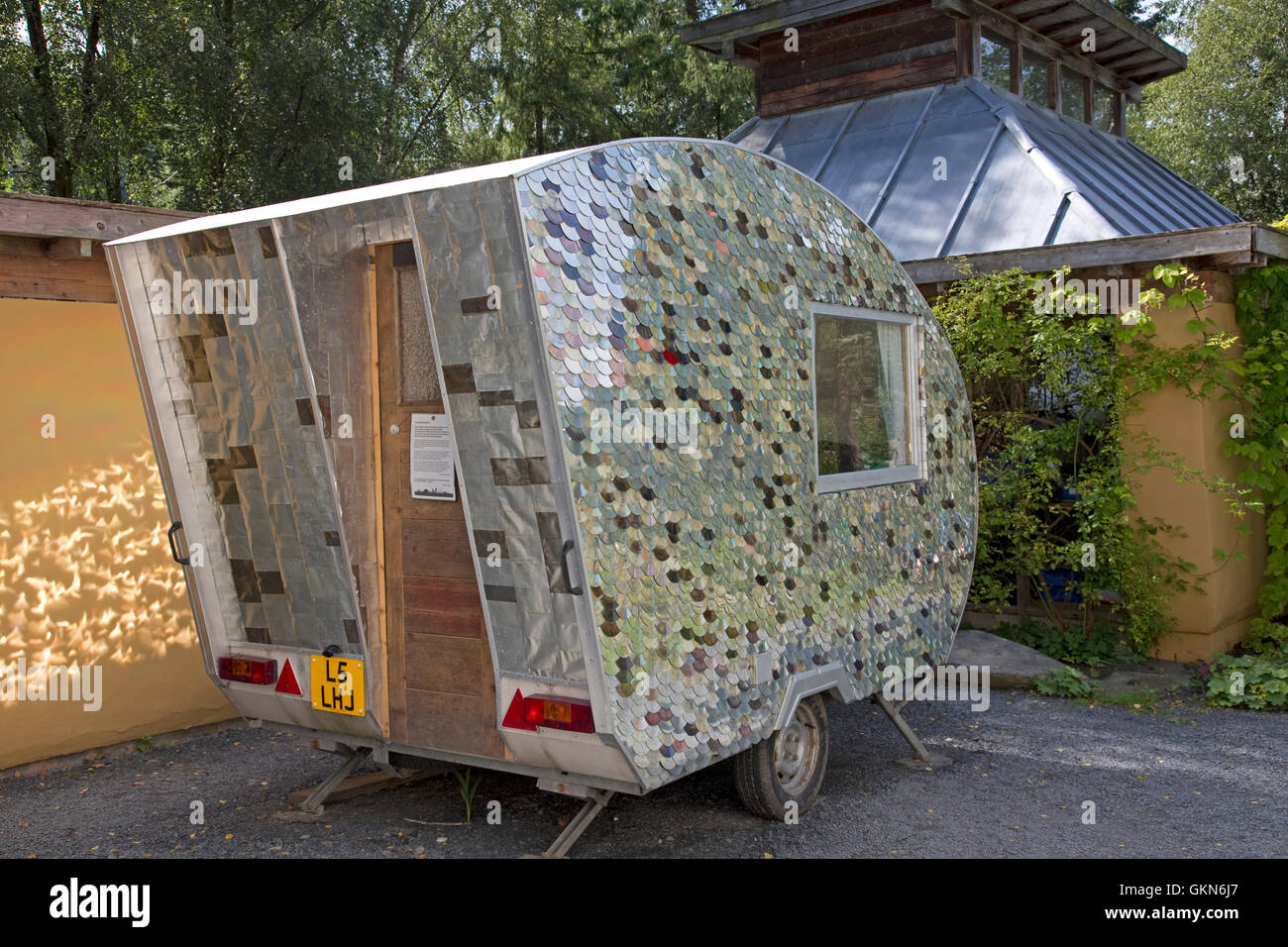Caravane recyclée Banque de photographies et d'images à haute résolution -  Alamy