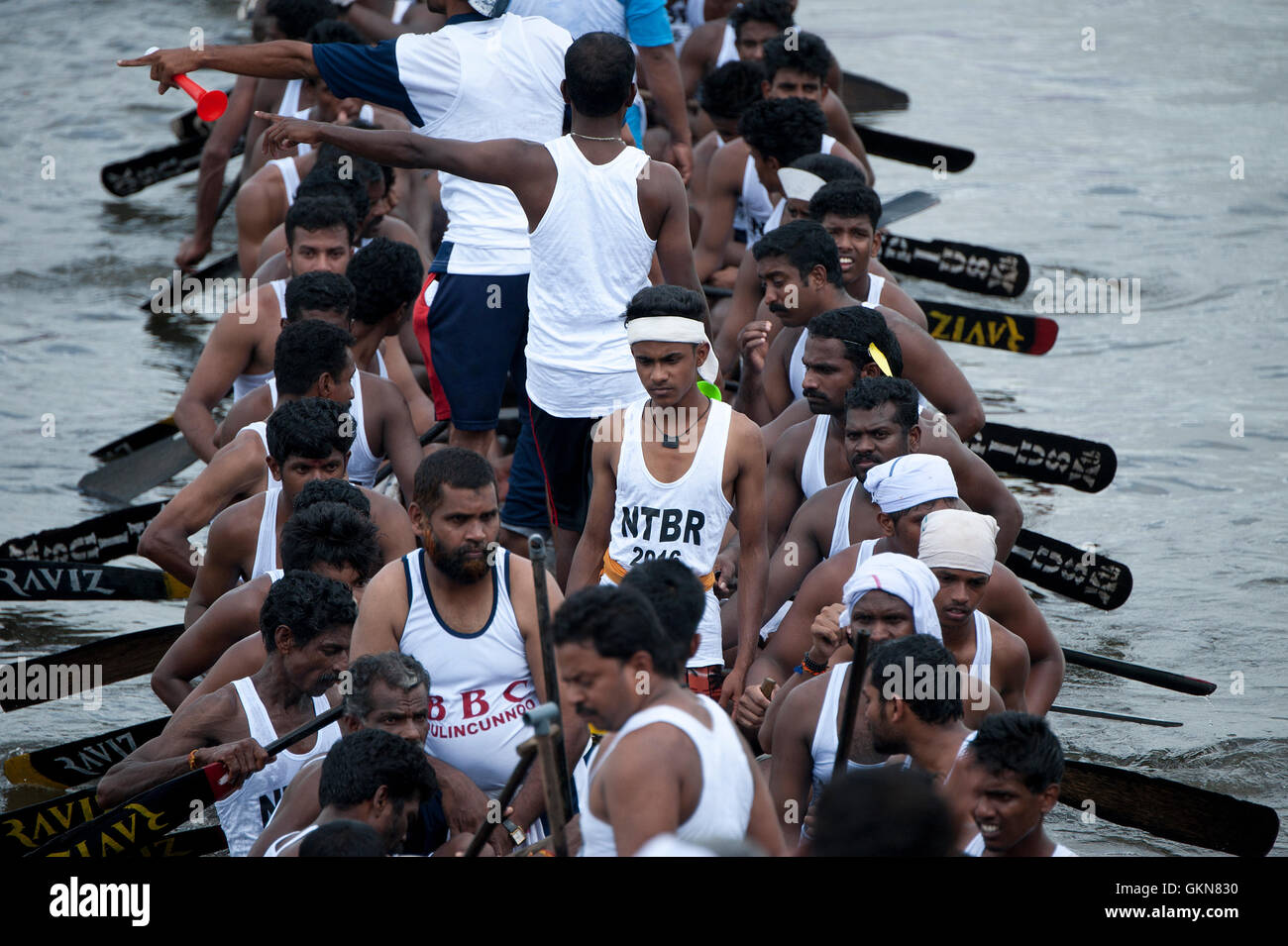 L'image de Snake bateaux dans Nehru boat race day, Allaepy Punnamda, Lac, Kerala Inde Banque D'Images