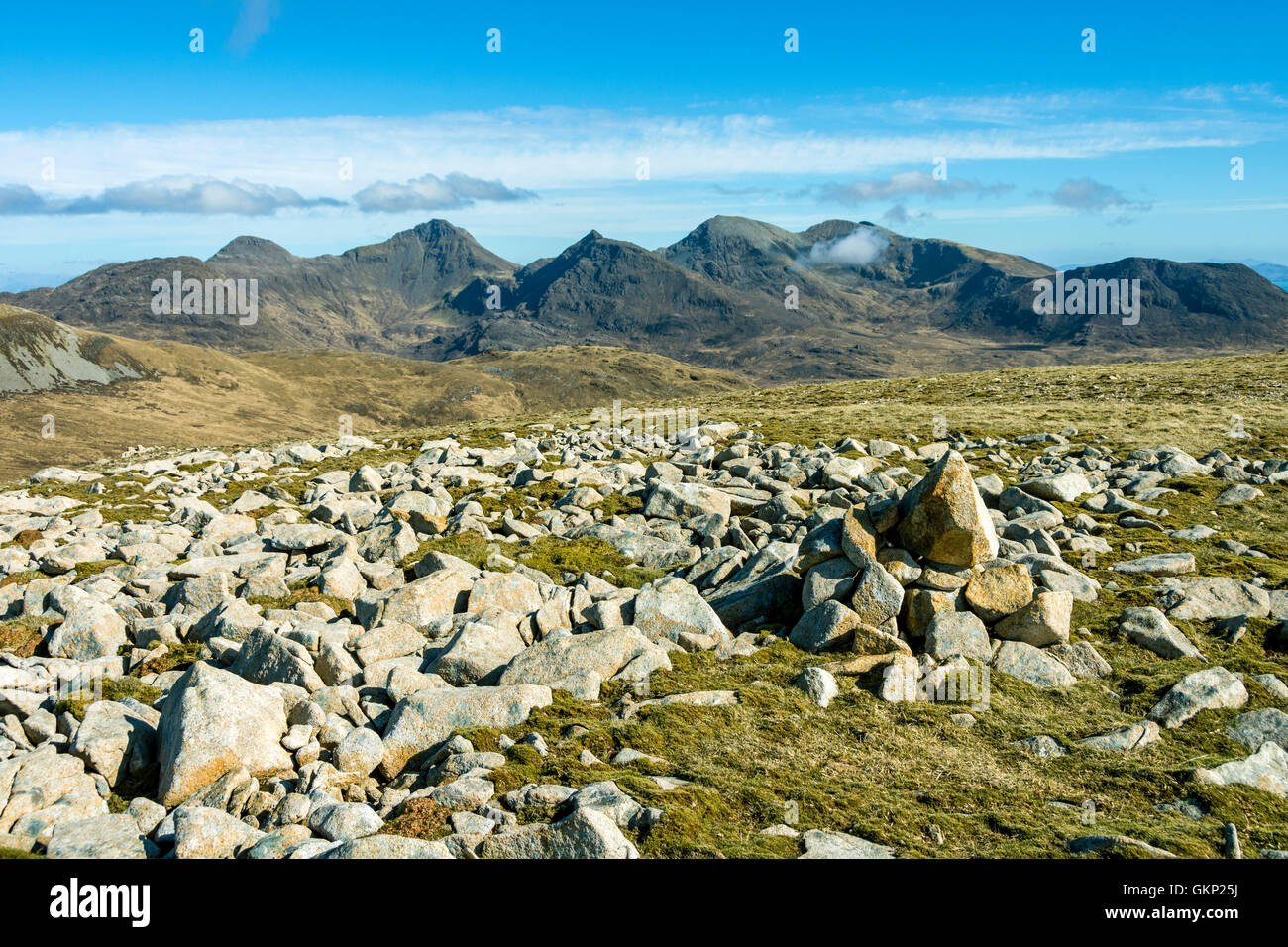 Le Rhum de montagnes Cuillin près du sommet d'un t-Saighdeir Sròn, à l'île de Rum, Ecosse, Royaume-Uni Banque D'Images