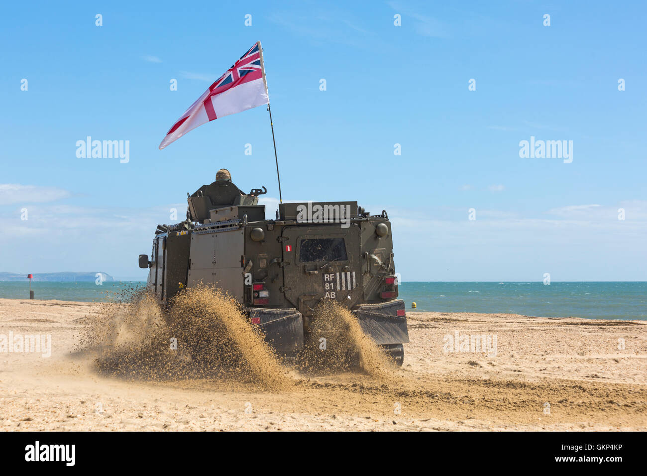 Bournemouth, Royaume-Uni. 21 août 2016. Après le mauvais temps des deux derniers jours a entraîné un bouleversement, des hordes de visiteurs la tête à la plage de Bournemouth pour la dernière journée de l'air Festival Bournemouth où le temps était essentiellement bon et le vol s'affiche presque à l'annexe. Credit : Carolyn Jenkins/Alamy Live News Banque D'Images