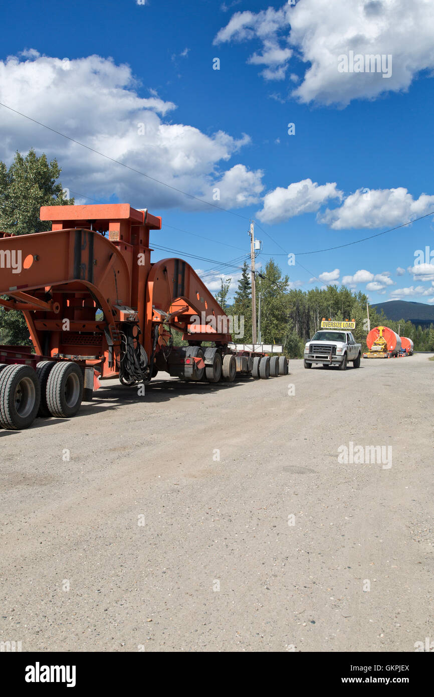 Des portions de la tour éolienne 'GE' en transport.street Banque D'Images