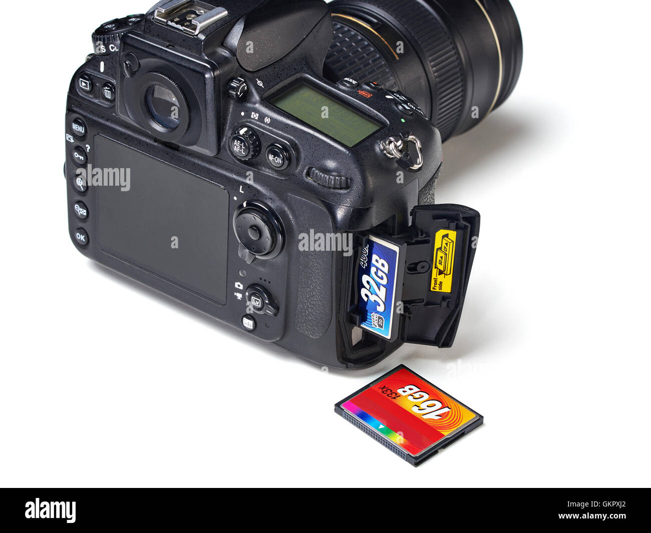 Carte Flash CF et appareil photo DSLR close-up Banque D'Images