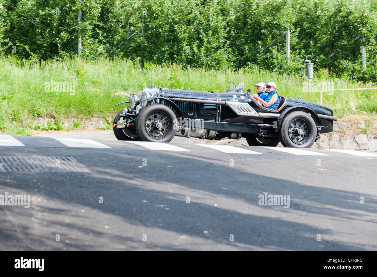 Merano, Italie - Juillet 08, 2016 : Bentley speed six sur la Scena Scena village road Banque D'Images