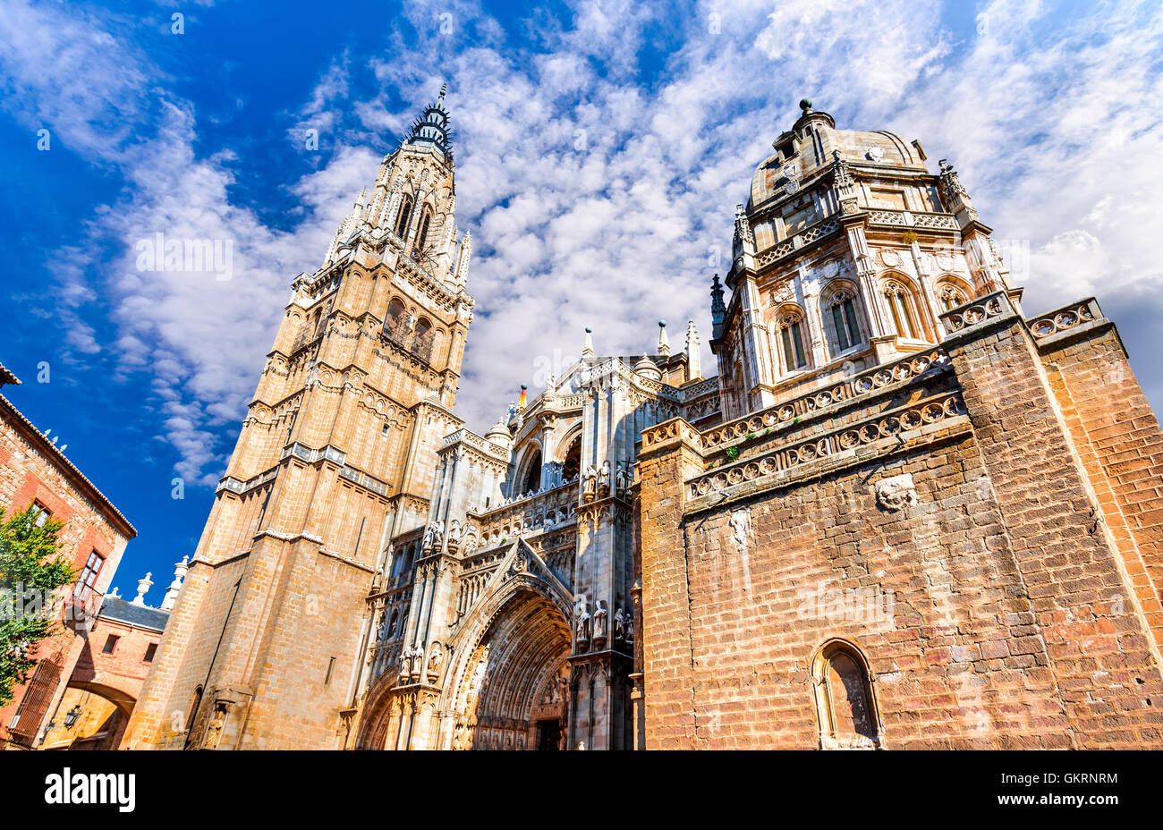 Toledo, Espagne. Catedral de primates dans l'ancienne ville sur une colline sur le Tage, Castilla la Mancha attraction médiévale de Espana Banque D'Images