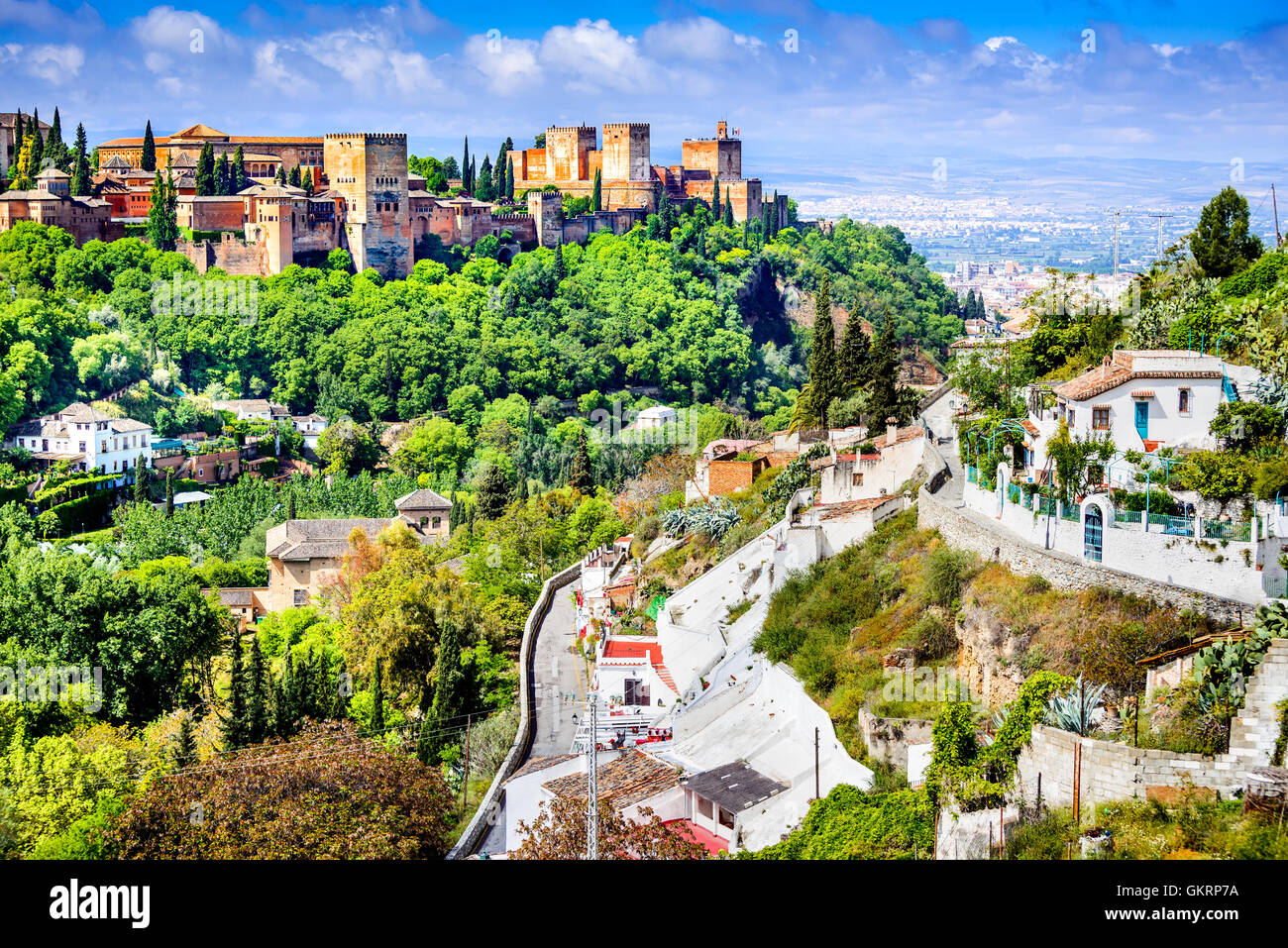 Granada, Espagne. Célèbre Alhambra vu de Sacromonte, Émirat nasride, forteresse historique de voyage européen en Andalousie. Banque D'Images