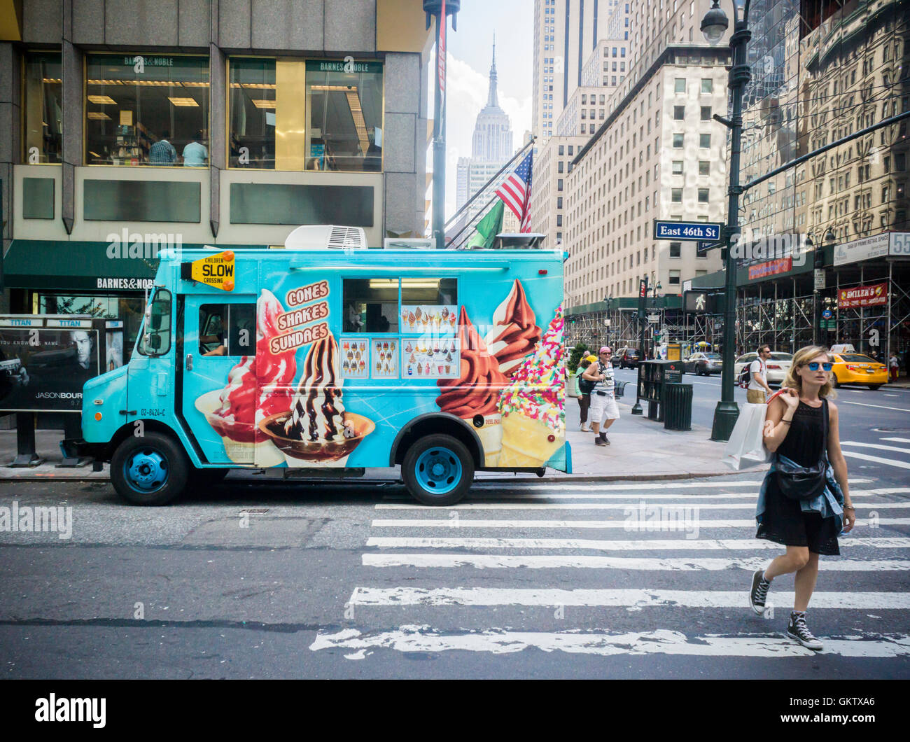 Un générique soft camion de crème glacée au centre de Manhattan à New York pendant une vague de chaleur le dimanche, Août 14, 2016. (© Richard B. Levine) Banque D'Images
