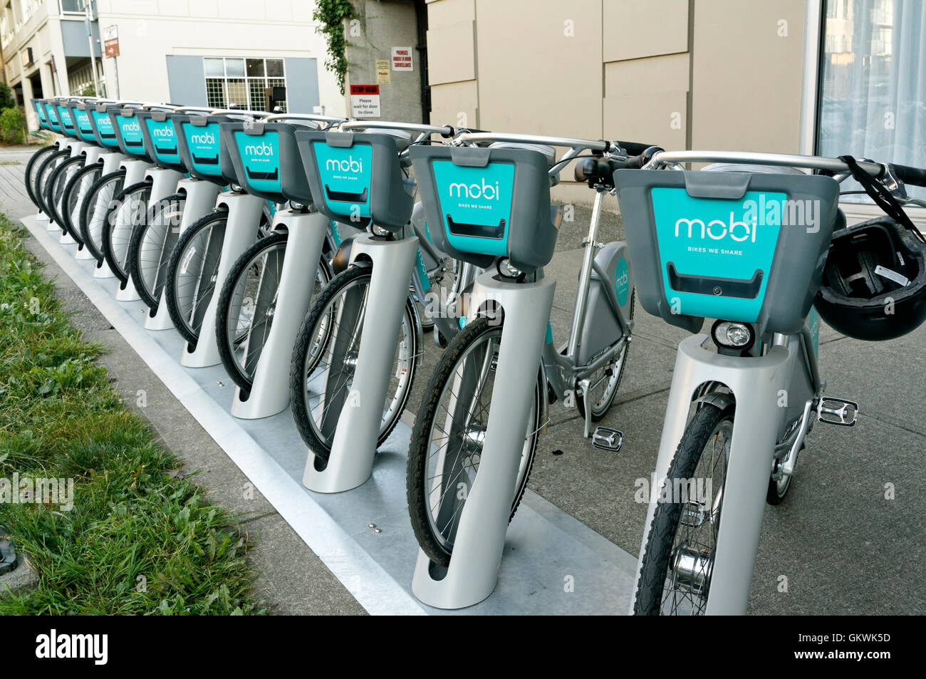 Bicyclettes à un vélo d''mobi partager à Vancouver, Colombie-Britannique, Canada Banque D'Images