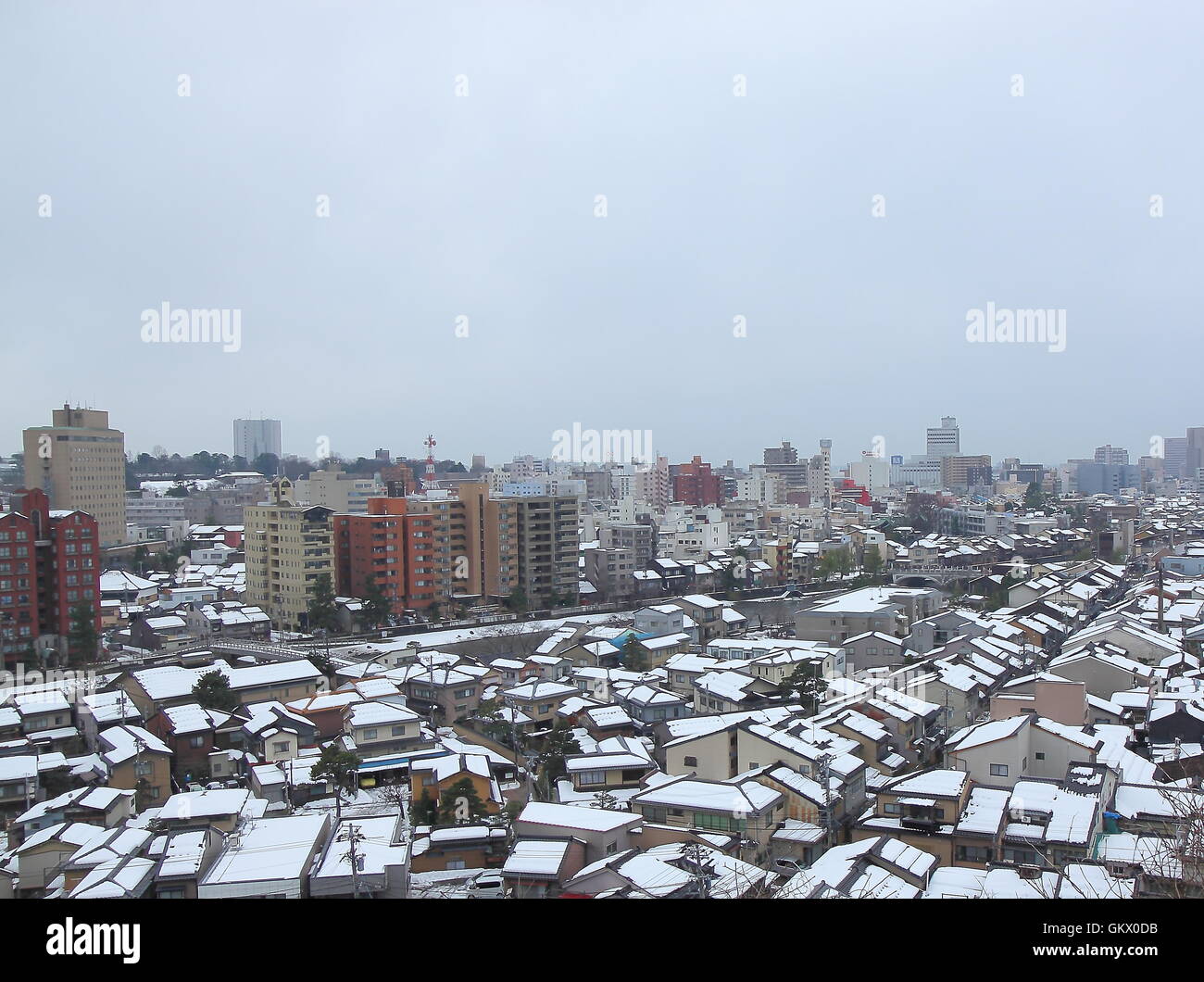 Vue sur la ville de Kanazawa au Japon en hiver Banque D'Images