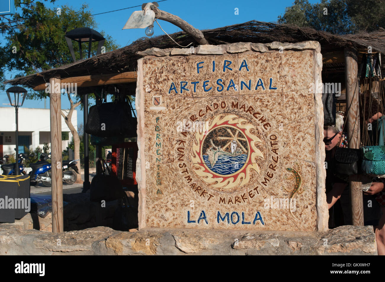 Formentera, Formentera, Espagne : le signe de la Foire de La Mola, le plus célèbre marché d'art et d'artisanat sur l'île de Juin à Octobre Banque D'Images