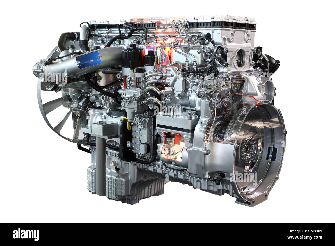 Le moteur diesel de camion lourd isolé Banque D'Images