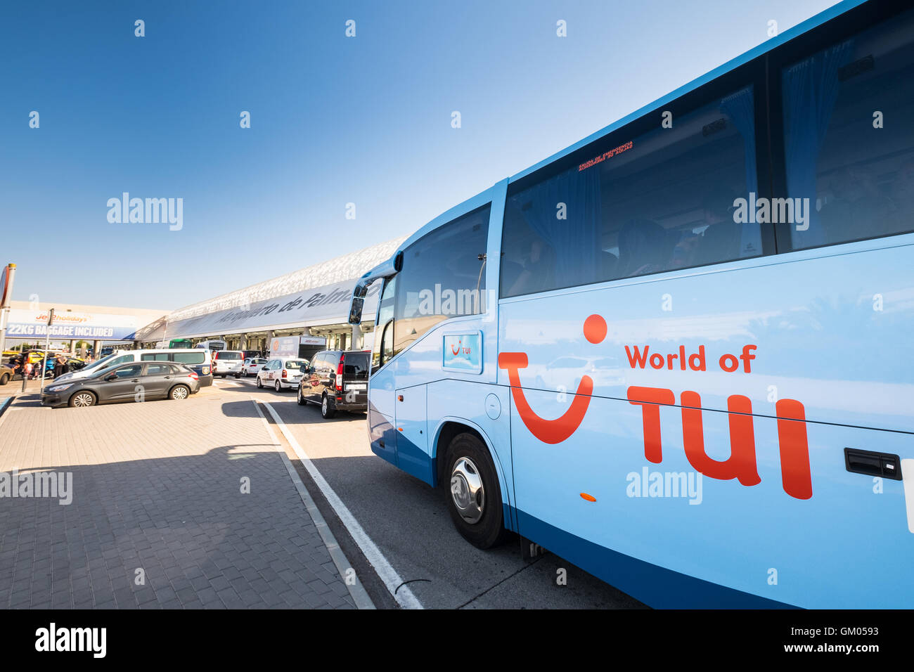 Tui Thomson Coach Transfert Aeroport A L Aeroport De Palma De Majorque Photo Stock Alamy Tui Thomson Coach Transfert Aeroport A L Aeroport De Palma De Majorque Photo Stock Alamy