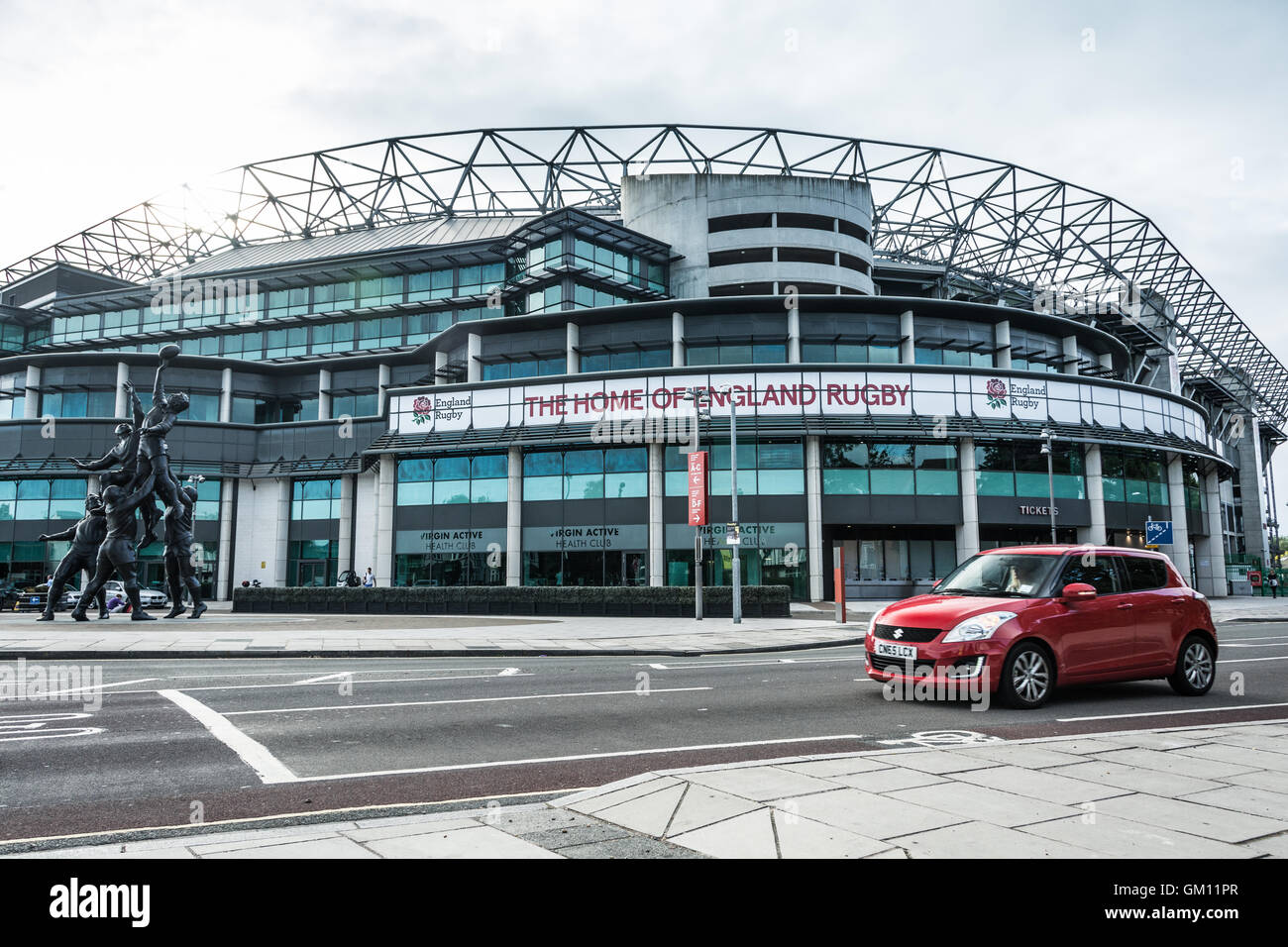 L'extérieur du stade de rugby de Twickenham, London, Angleterre, Royaume-Uni Banque D'Images