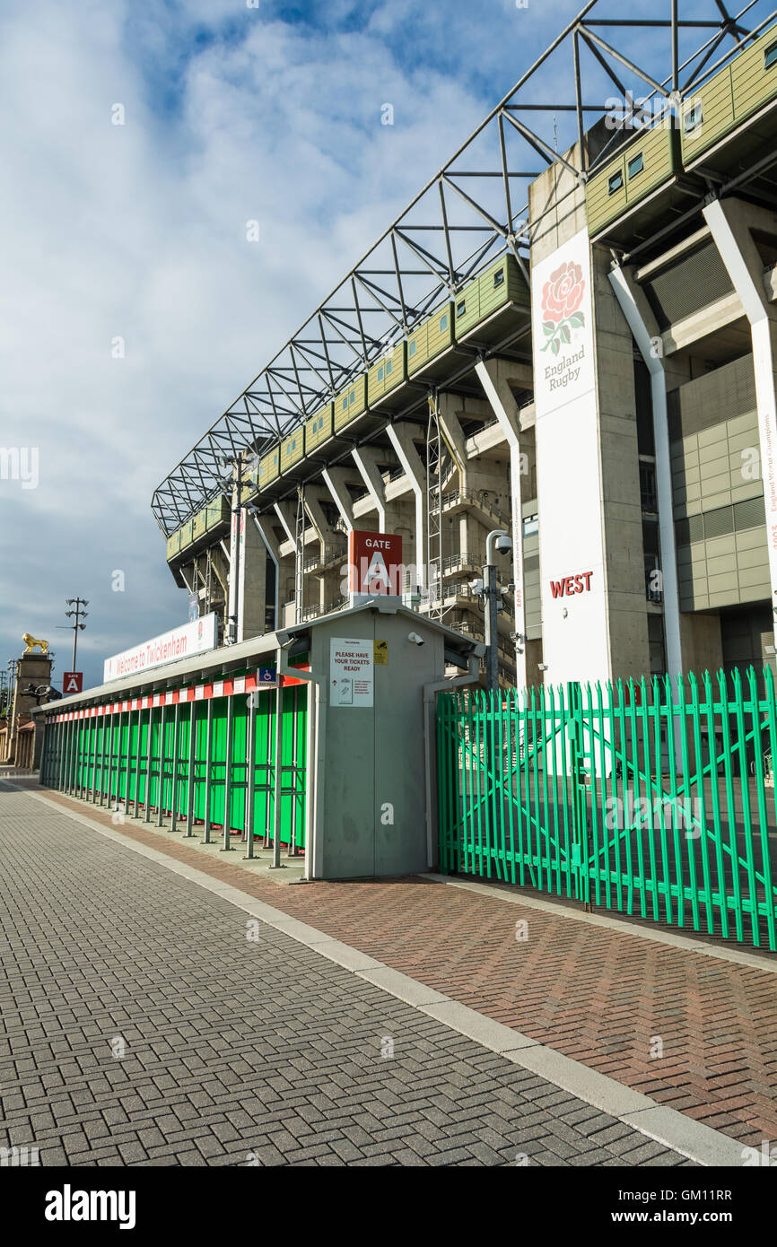 L'extérieur du stade de rugby de Twickenham, London, Angleterre, Royaume-Uni Banque D'Images