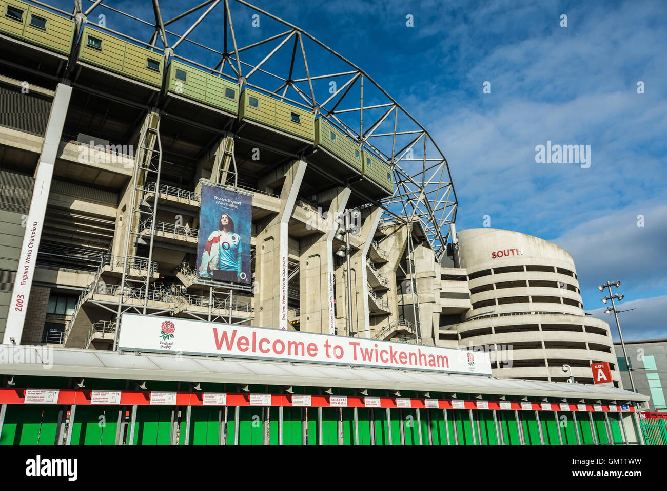 L'extérieur du stade de rugby de Twickenham, London, Angleterre, Royaume-Uni Banque D'Images