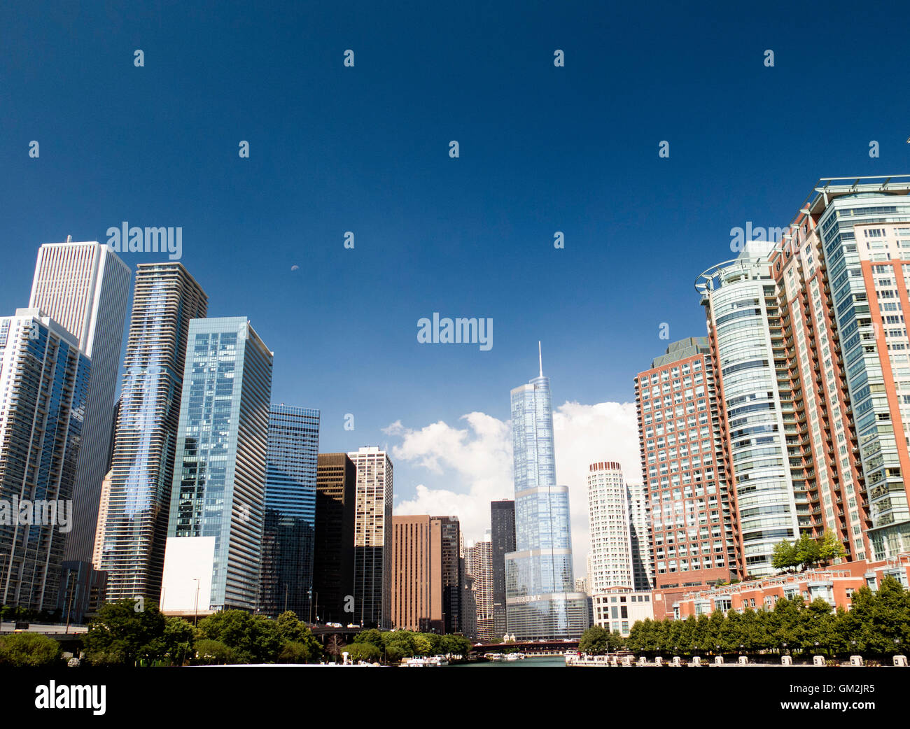 Bâtiments de Chicago, Illinois, vu de la rivière Chicago Banque D'Images