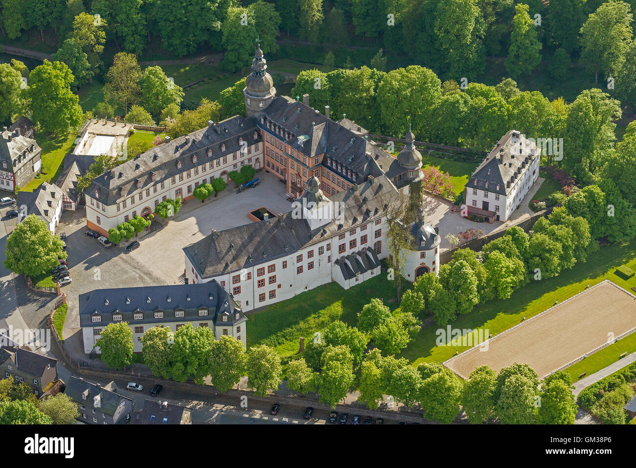 Vue Aerienne Chateau Chateau Wittgenstein Wittgenstein Bad Berleburg Vue Aerienne Du Quartier De Wittgenstein Photo Stock Alamy