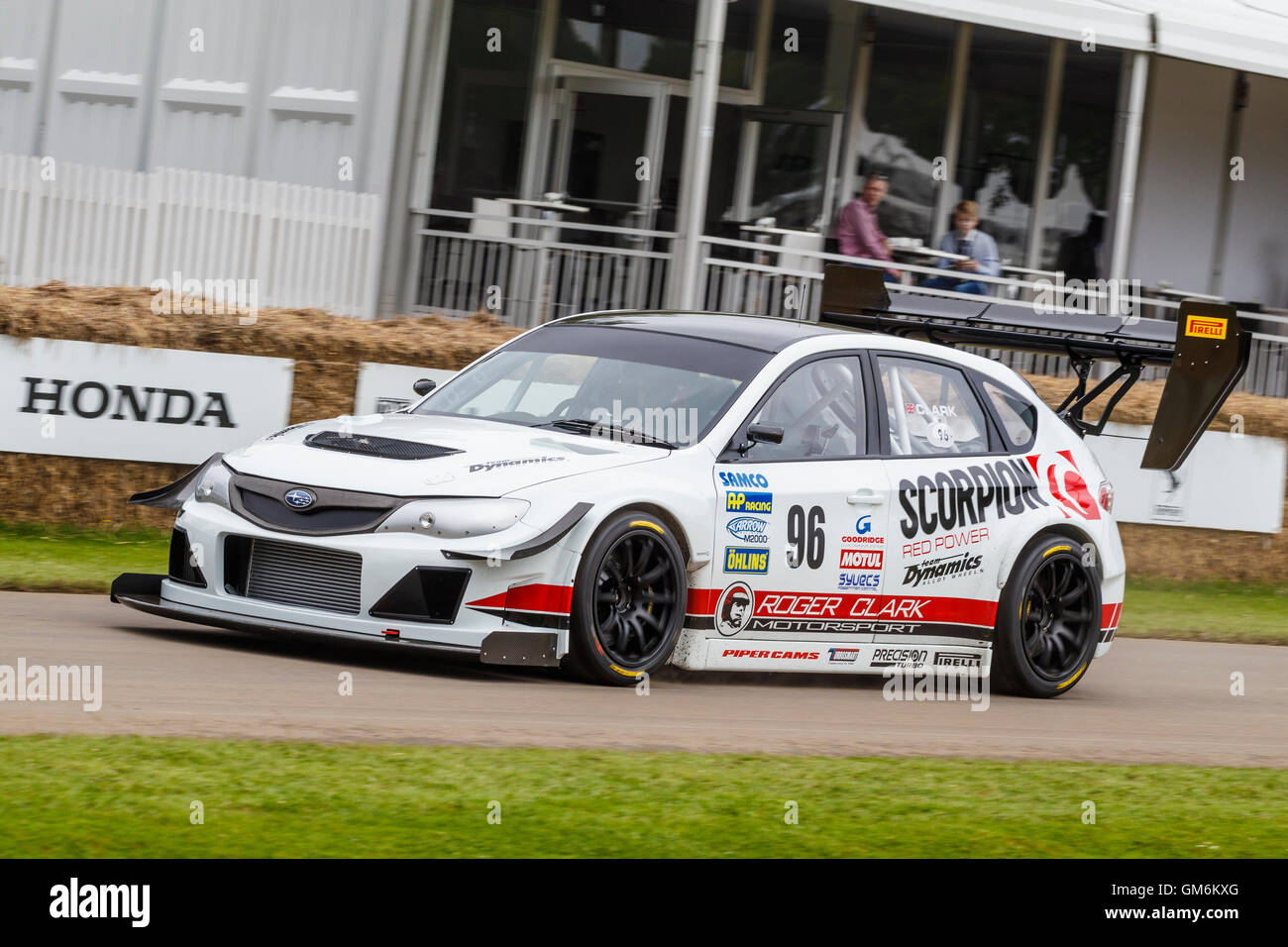 2013 Subaru Impreza 'Gobstopper II' avec chauffeur Olly Clark au Goodwood Festival of Speed 2016, Sussex, UK. Banque D'Images