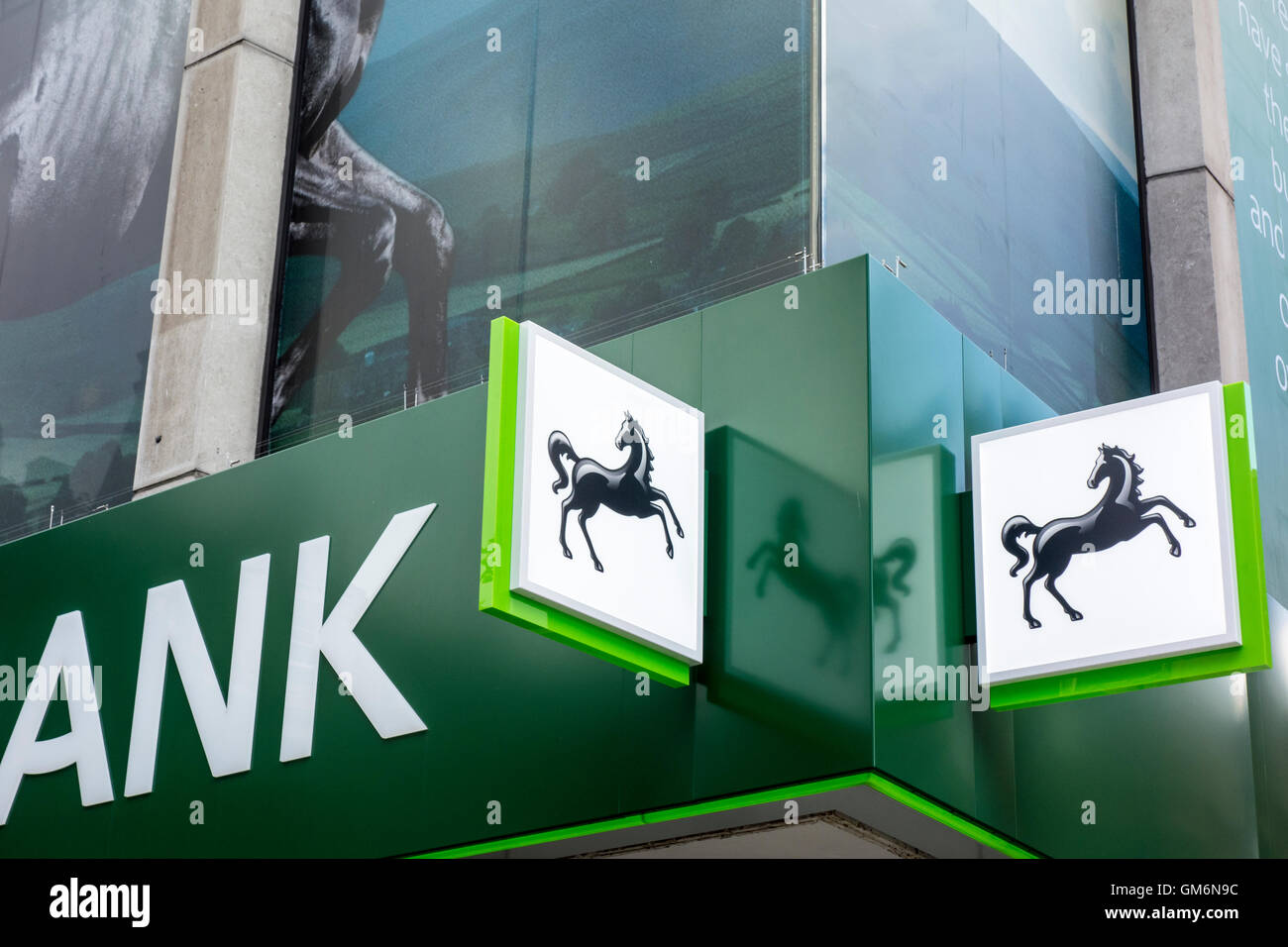 La Banque Lloyds panneau extérieur, Oxford Street, London, UK Banque D'Images