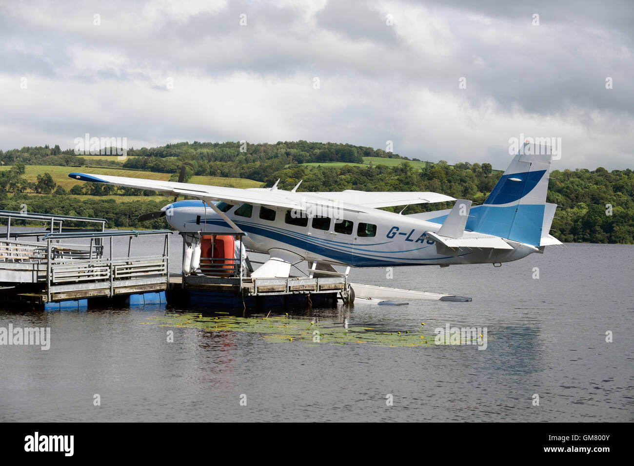 Sea plane prêt au décollage sur le Loch Lomond, Ecosse Banque D'Images