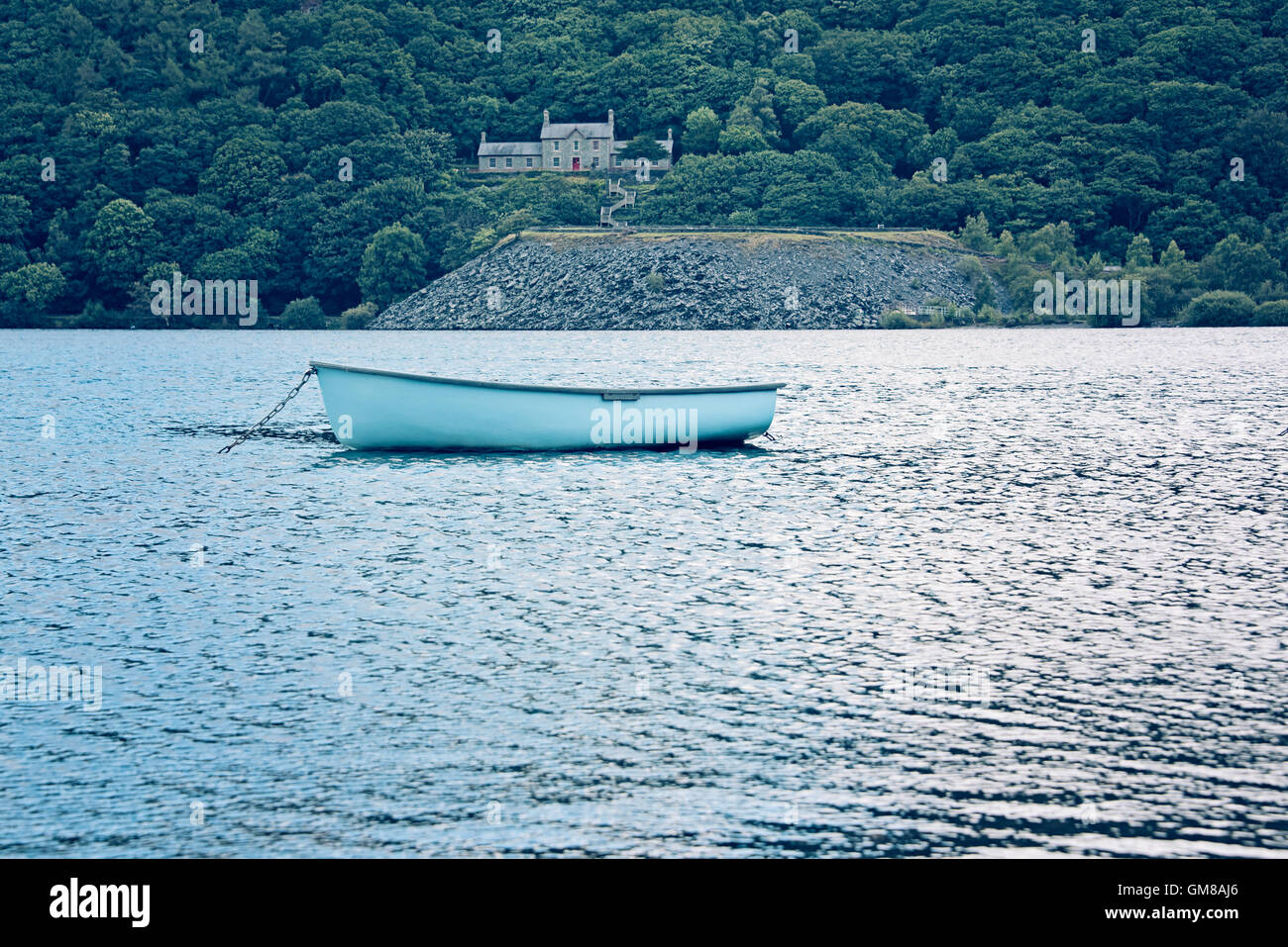 Ancienne carrière de l'hôpital le Welsh National Slate Museum et lac en bateau Padarn Country Park à Llanberis au Pays de Galles. Banque D'Images