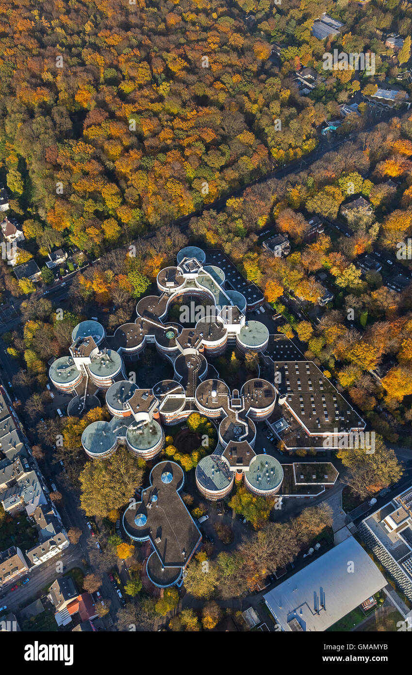 Vue aérienne de l'Université d'Essen-Duisburg, université de Duisburg, Duisburg, Allemagne, boîtes de biscuits à l'automne, antenne Banque D'Images