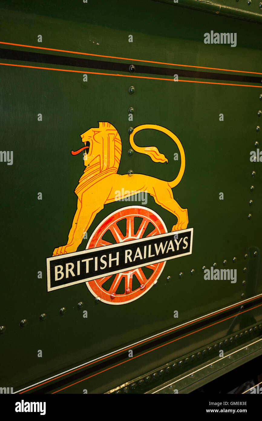 Old British Railways emblème. Chemin de fer de Swindon Works England UK Banque D'Images