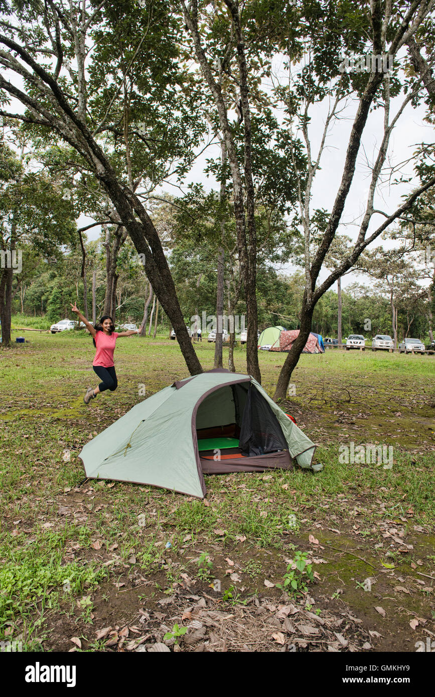Les joies du camping, Sai Thong National Park, Chaiyaphum, Thaïlande Banque D'Images