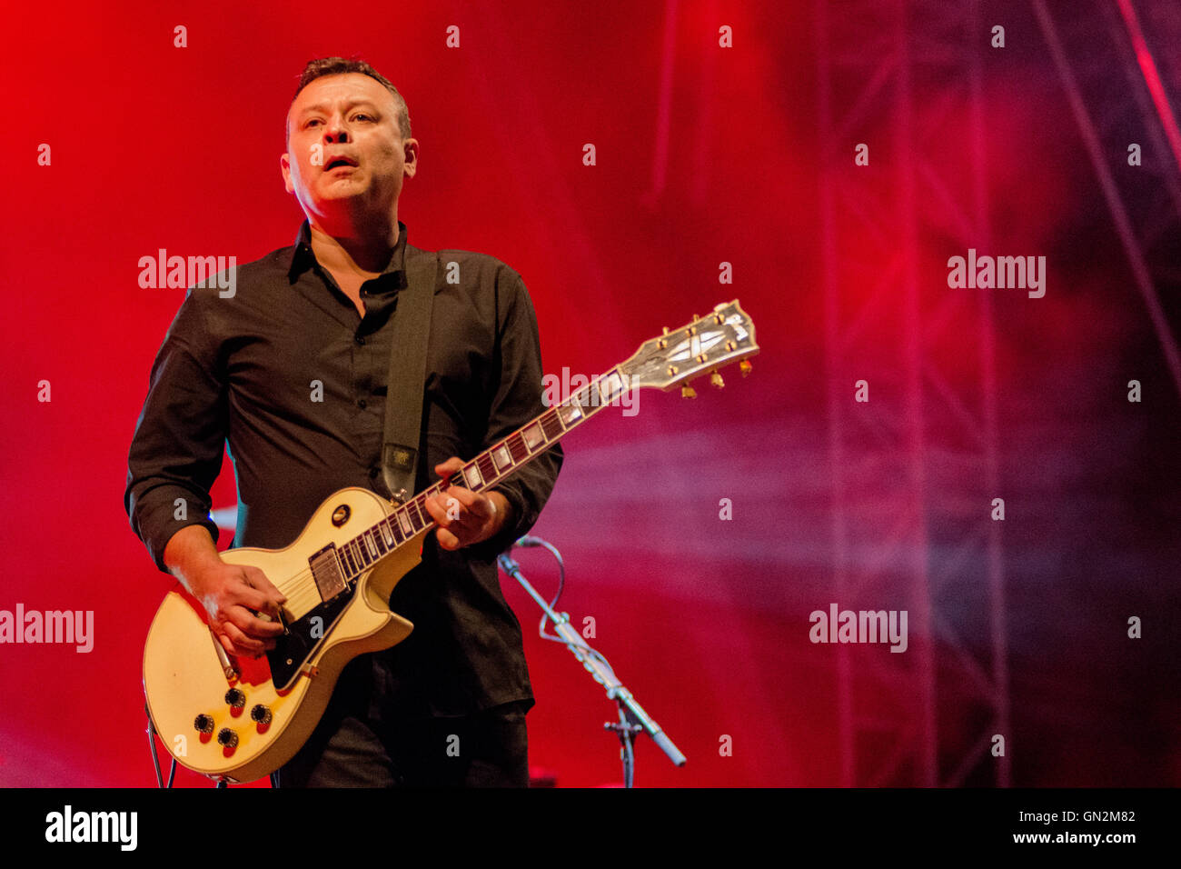 Portsmouth, Hampshire, Royaume-Uni. 27 août, 2016. Manic Street Preachers à Portsmouth Hampshire Festival victorieux 27-08-2016 Crédit : James Houlbrook/Alamy Live News Banque D'Images