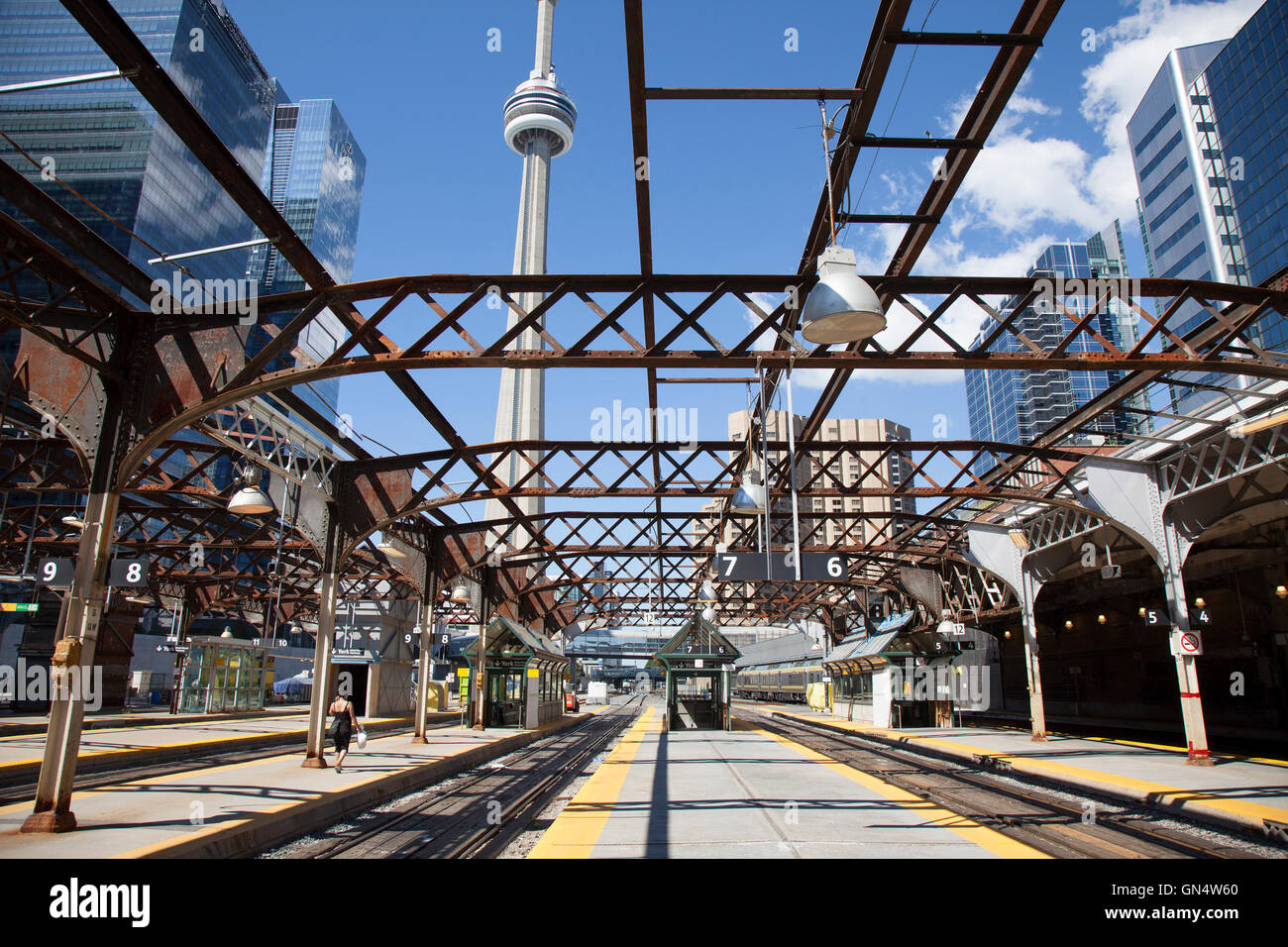 TORONTO - Le 8 août 2016 : la gare Union de Toronto subit un lifting majeur de reconstruction qui devrait être terminé en Banque D'Images