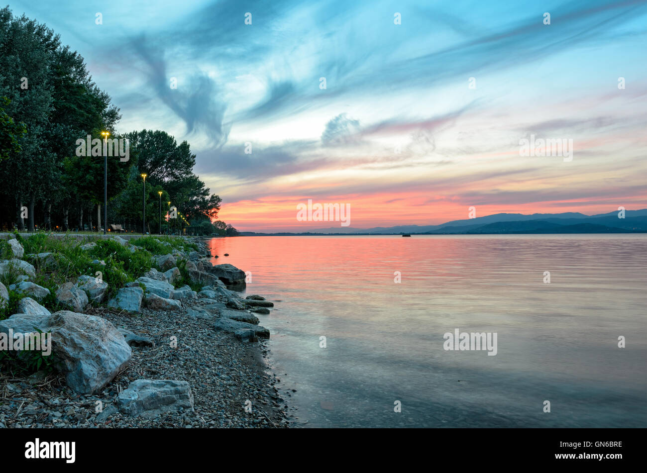 Lago Trasimeno (Ombrie) Panorama de Castiglione del Lago Banque D'Images