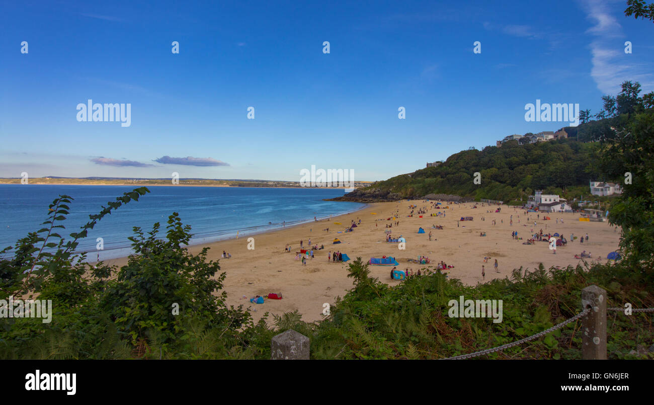 Carbis Bay Beach est représenté sur une journée ensoleillée à Cornwall, UK Banque D'Images
