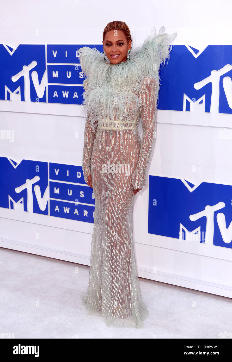 Beyonce Knowles arrivant à la MTV Video Music Awards 2016, Madison Square Garden, New York. ASSOCIATION DE PRESSE Photo. Photo date : dimanche 28 août, 2016. Voir PA story SHOWBIZ MTV. Crédit photo doit se lire : fil PA Banque D'Images