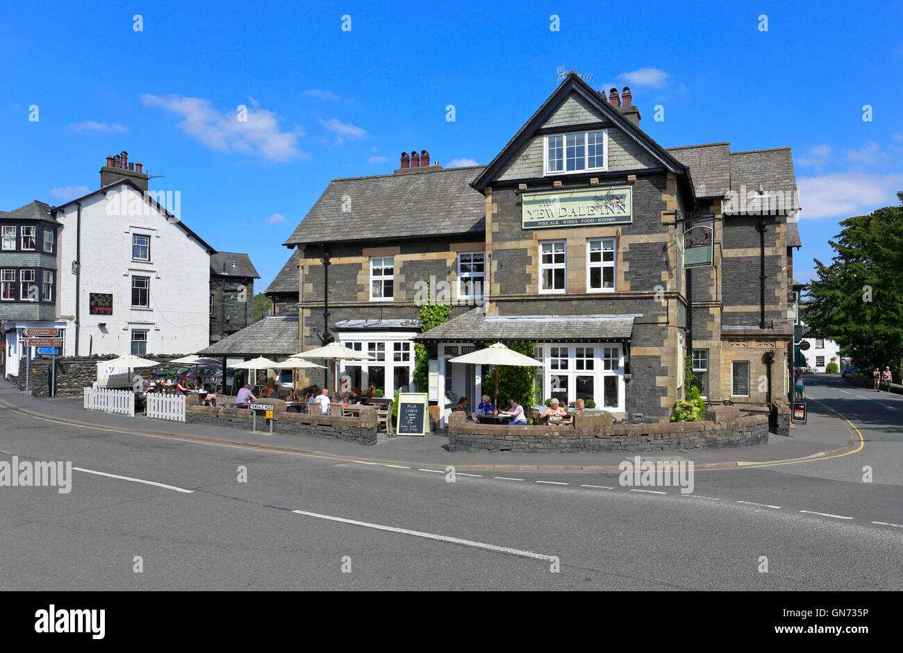 L'Yewdale Inn, Coniston, Cumbria, Parc National de Lake District, England, UK. Banque D'Images