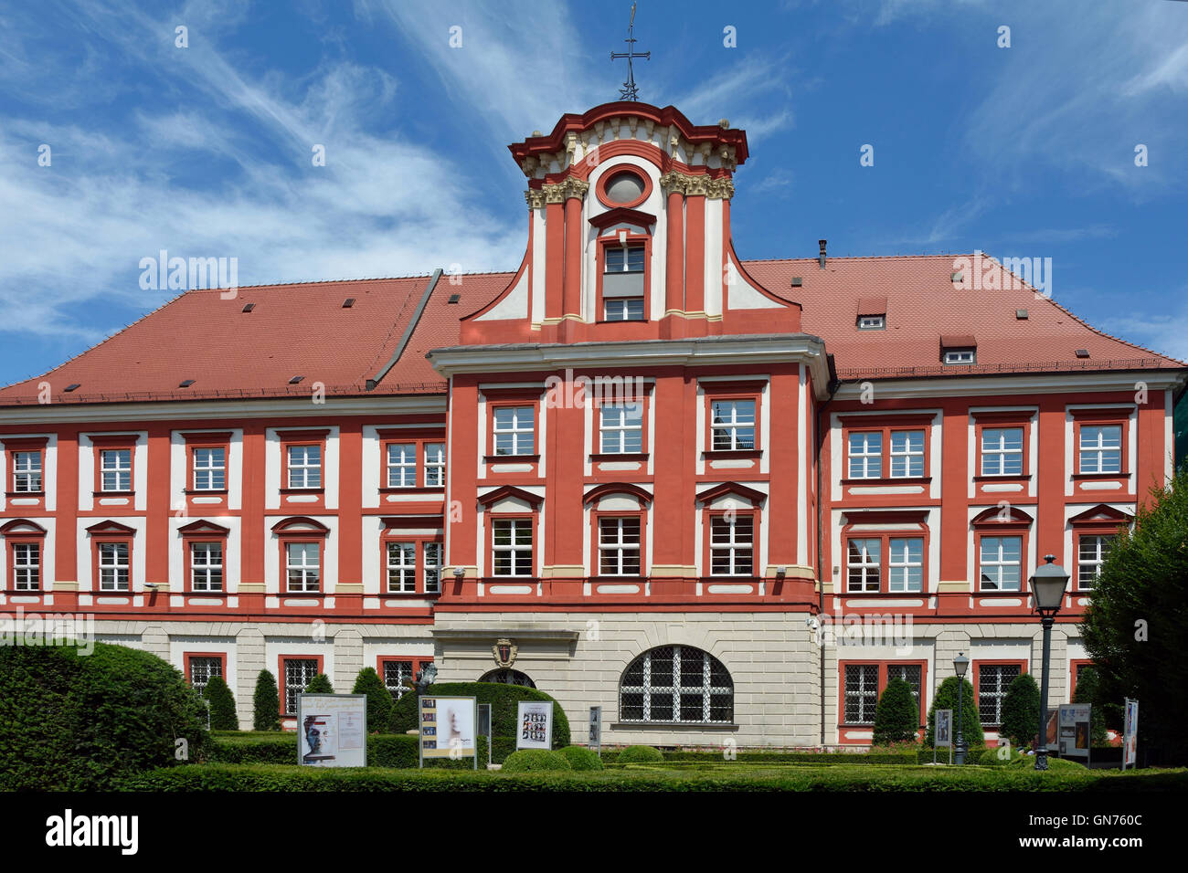 Bâtiment de l'Ossolineum à Wroclaw avec l'Institut national Ossolinski en Pologne. Banque D'Images