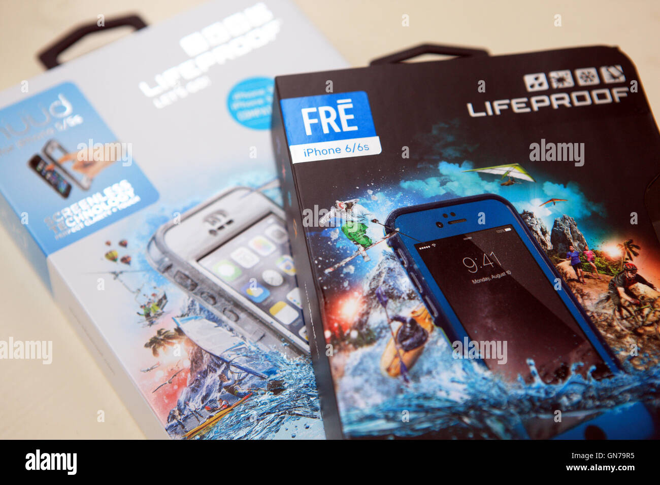 L'étui étanche Lifeproof pour Iphone 5 & 6 Banque D'Images