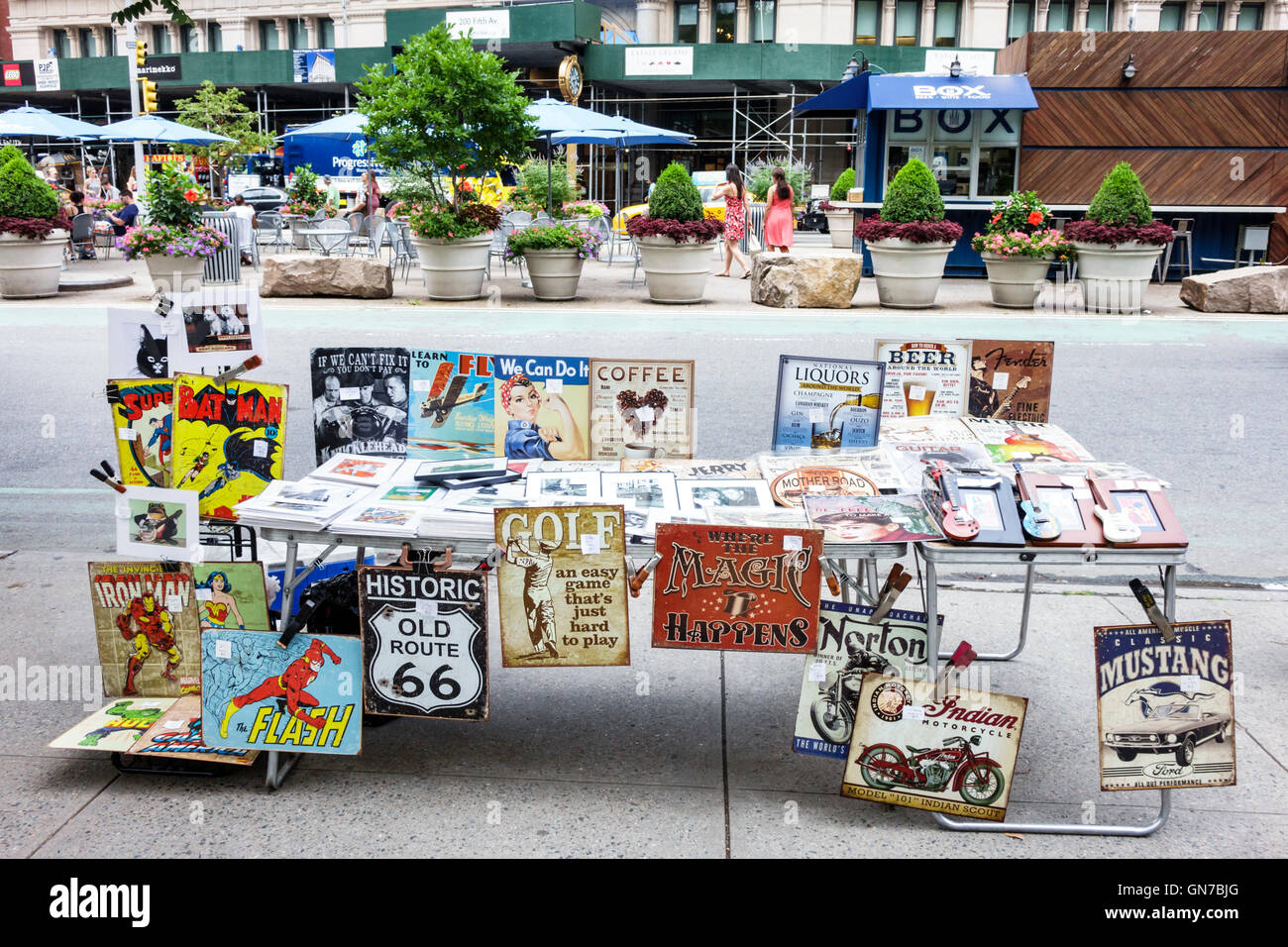 New York City,NY NYC,Manhattan,Madison Square,scène de rue,stalle de trottoir,stalles,stand,stands,stands,vendeurs vendeurs vendre, stalle stands de Banque D'Images