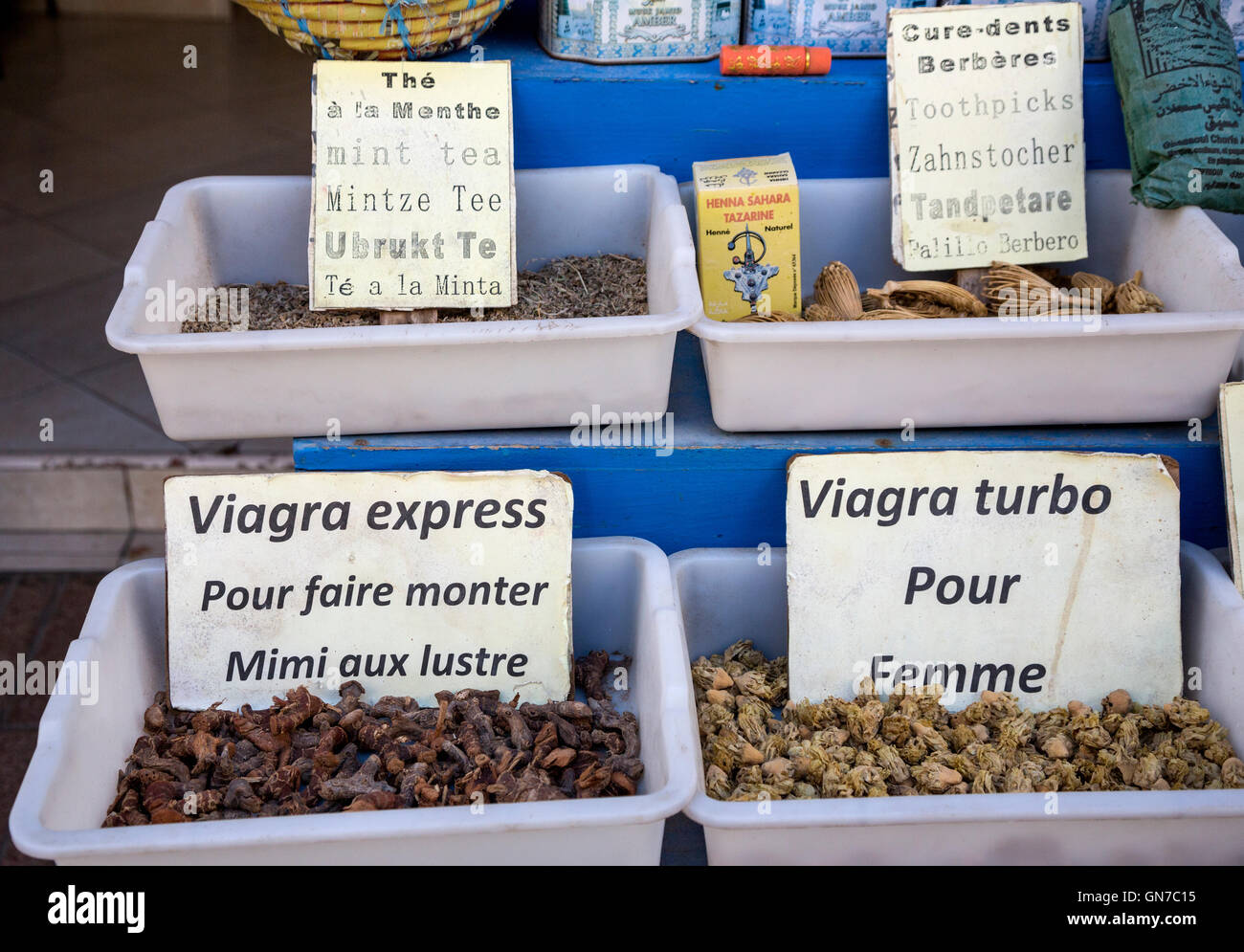 Essaouira, Maroc. Phytothérapie, 'Viagra Express." Banque D'Images