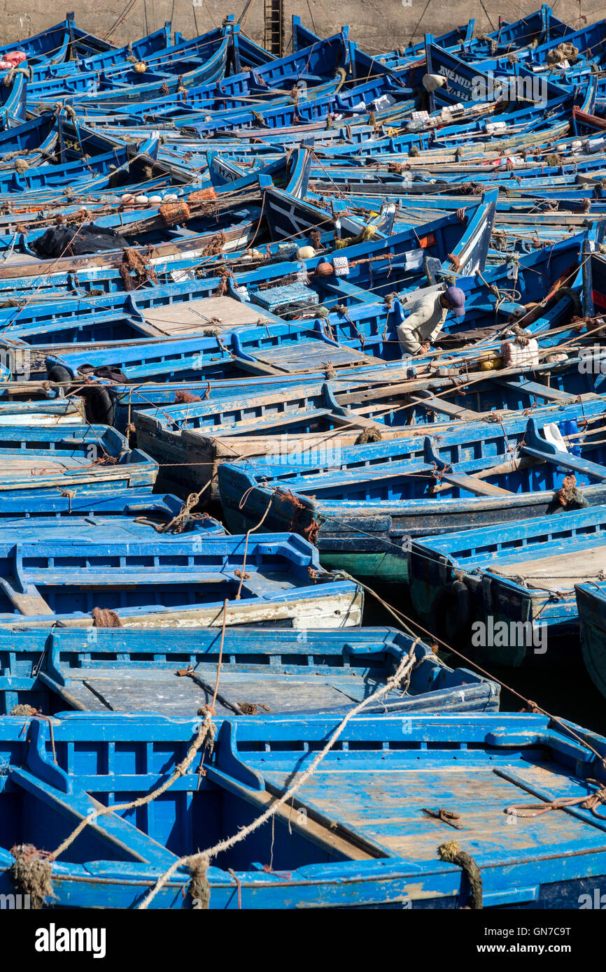 Essaouira, Maroc. Petit bateau Port. Banque D'Images