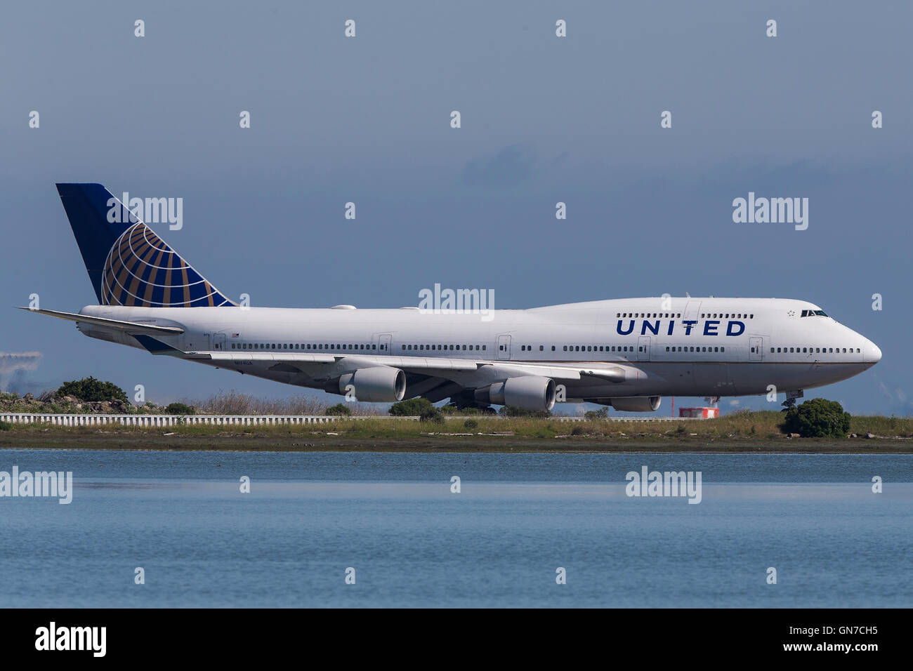 United Airlines Boeing 747-422 (N174UA) sur le tarmac de l'Aéroport International de San Francisco (SFO), Francisco, Californie, États-Unis d'Amérique Banque D'Images