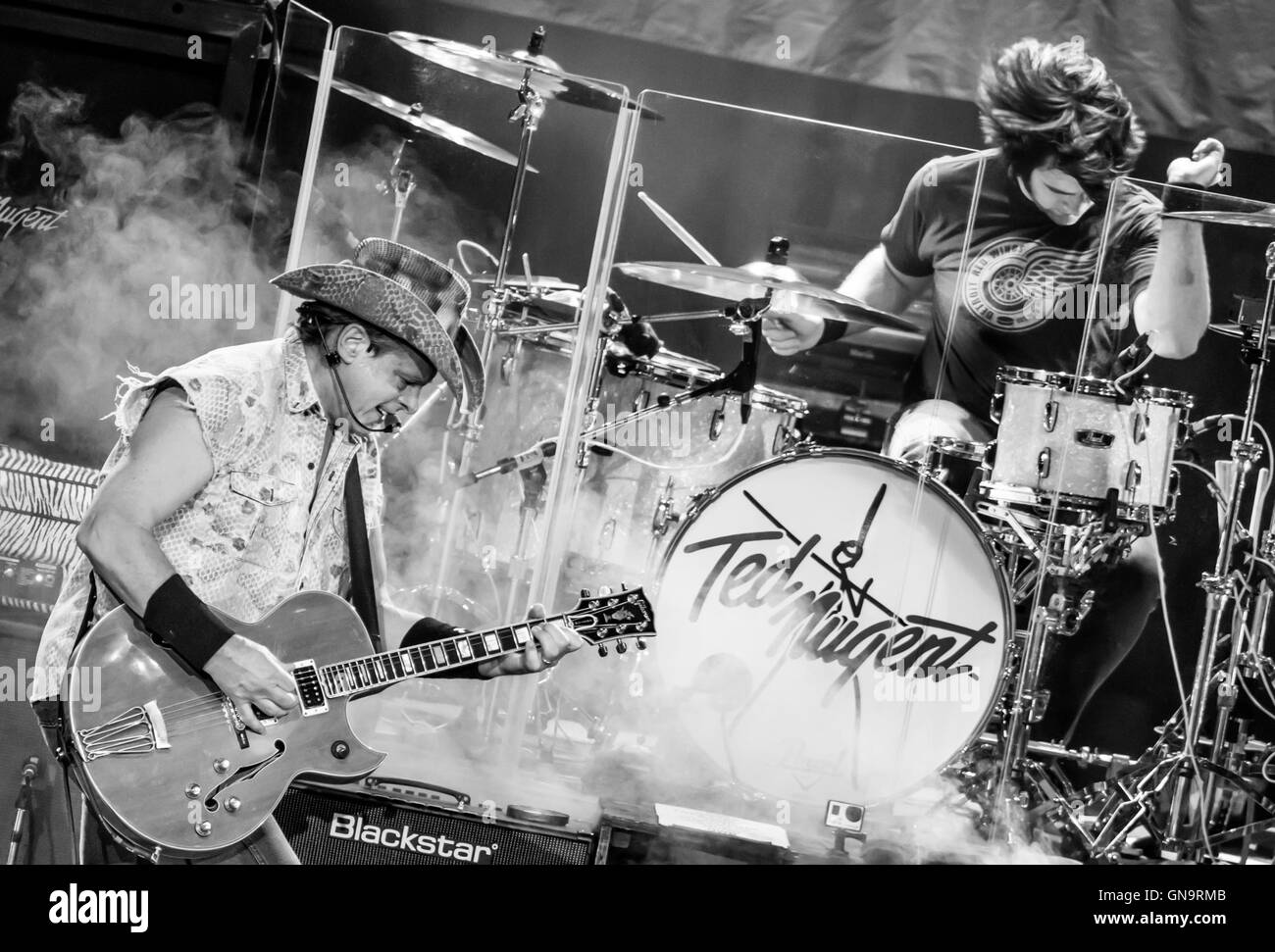 Sterling Hieghts, Michigan, USA. Août 26, 2016. TED Nugent et JASON HARTLESS produisent sur la ''Sonic Baptizm d''' à Freedom Hill à Sterling Heights, MI le 26 août 2016 © Marc Nader/ZUMA/Alamy Fil Live News Banque D'Images