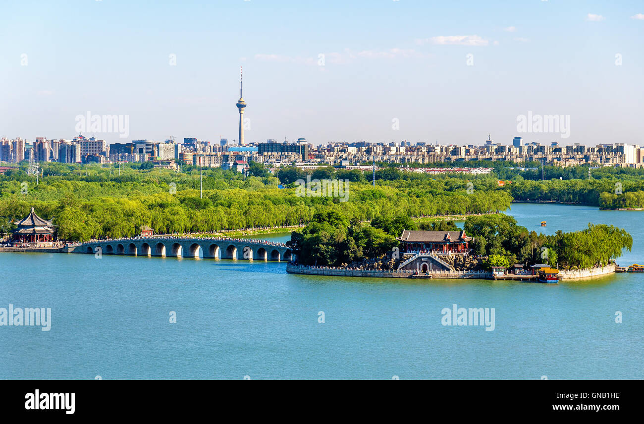 Le Lac de Kunming vu du Palais d'été - Beijing Banque D'Images