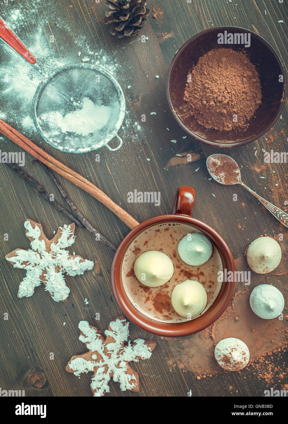 Chocolat chaud avec de la meringue dessus Banque D'Images